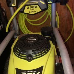 Power Washer 3300 PSI Honda Motor $350 Or Best Deal