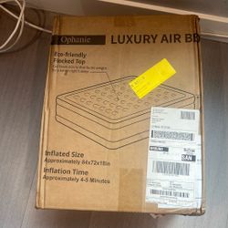 Brand New! King Sized Air Mattress 