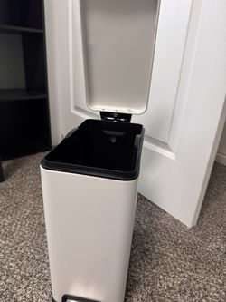 Small Trashcan