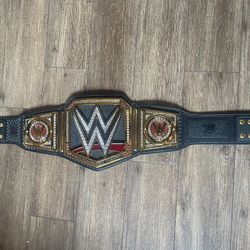 Wwe Commerative Series Wwe Title 