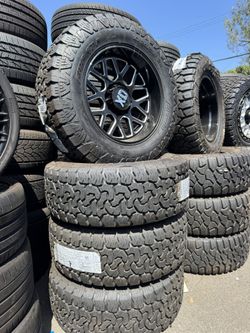 WHEELS XD 20x10 DODGE RAM 8LUGS CHEVY