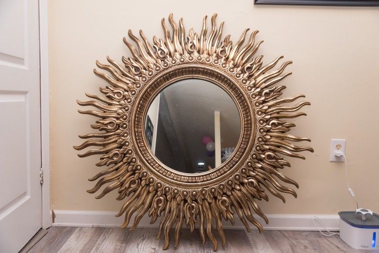 Vintage Giant 48" Syroco Mid century Sunburst Mirror 1(contact info removed)s
