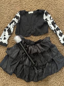 Selena cow outfit