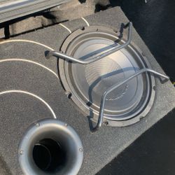 12” Massive Vbox Comes With Amp
