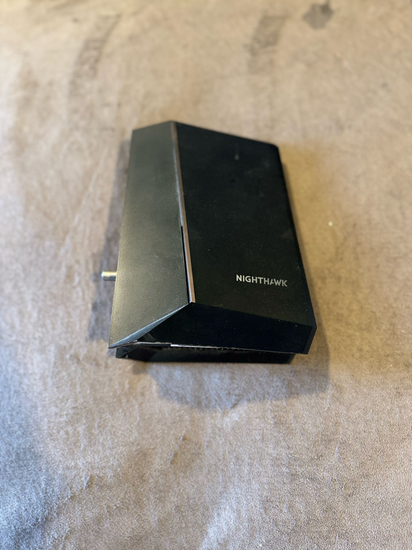 Nighthawk CM2000 Cable Modem