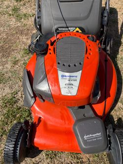Husqvarna HU675FE Self-Propelled Gas Lawn Mower