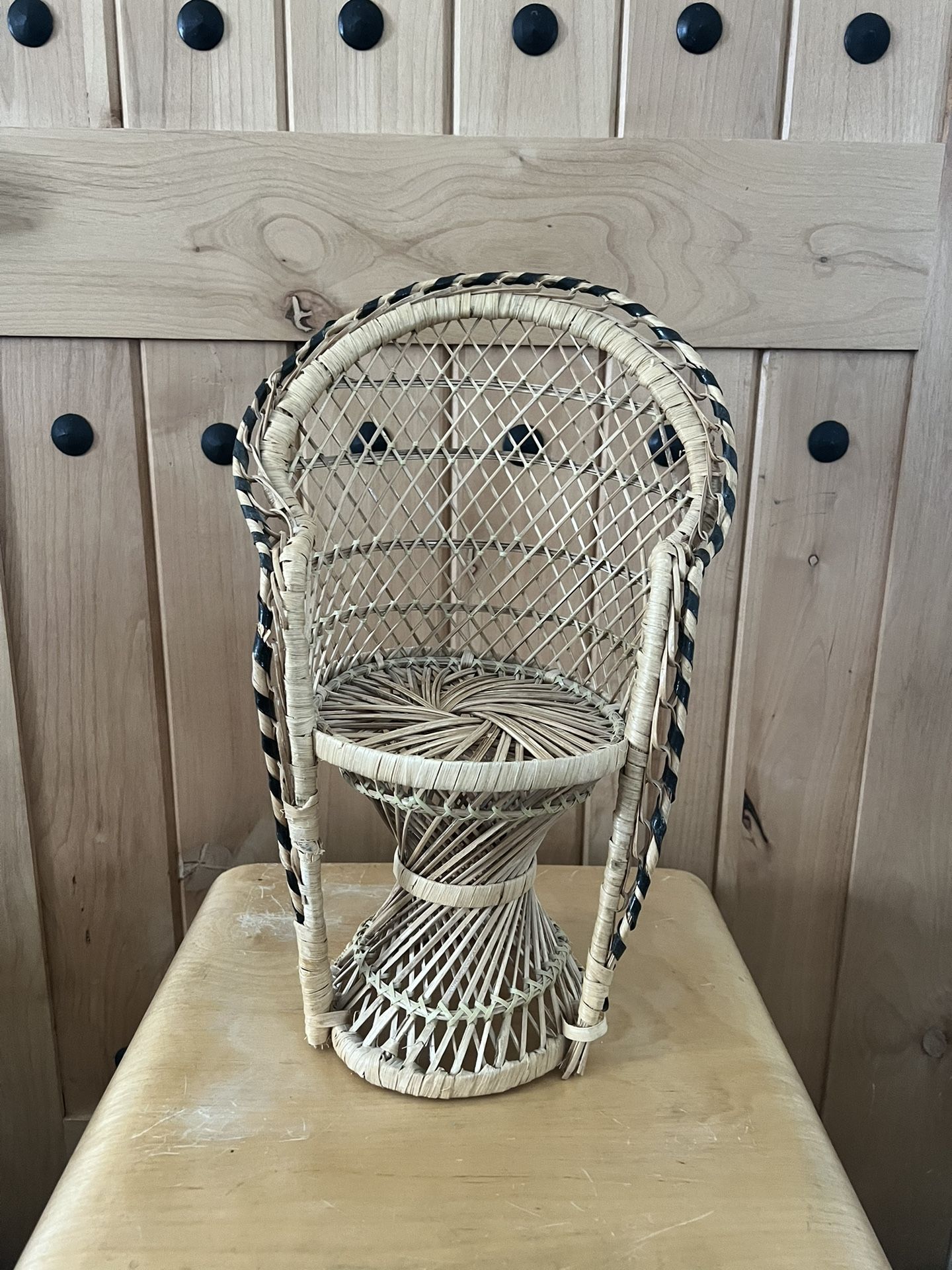 Wicker Rattan 16” Plant Stand Peacock Chair Boho Chic No Cracks In Wicker Chair