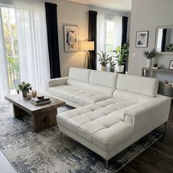 Large Sectional Sofa – Cream / Off-White – Comfortable & Modern