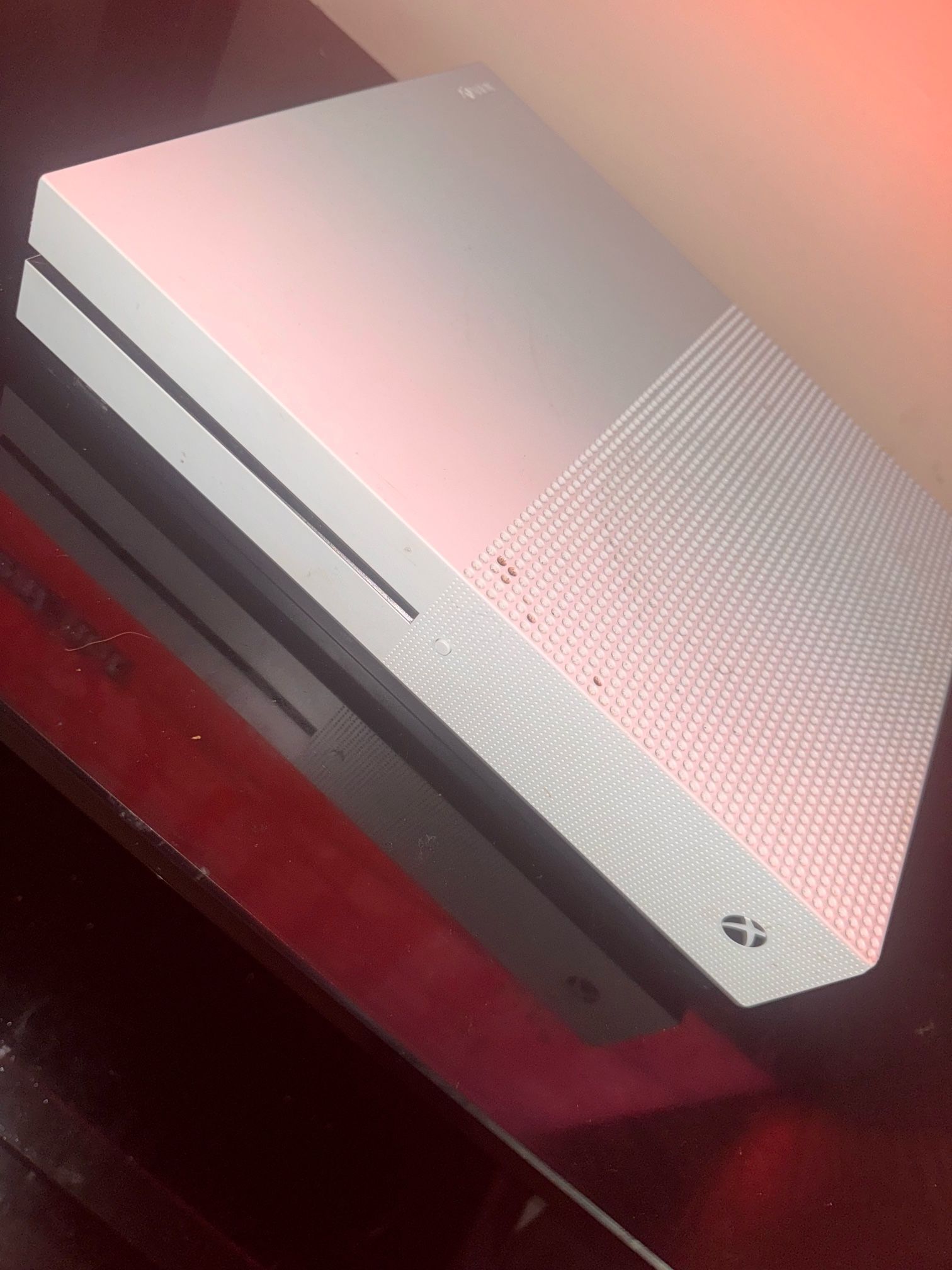 Xbox One S Great Condition 1 Controller And Games Downloaded 