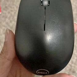 Pick Up At First Hill By 2nd - MOVING - dell mouse, wireless, requires 1 AA battery