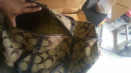 Large coach duffle 22x14x9