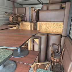 Booths/Tables/chairs