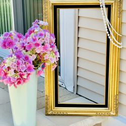 BEAUTIFUL LARGE GOLD FRAME 