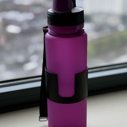 Nomader Collapsible Water Bottle 25 oz – Purple, Leakproof