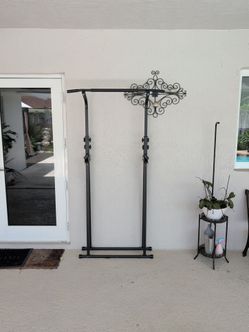 Pull up bar