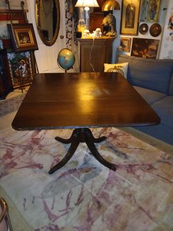 Antique Mahogany Pedestal Dining Table