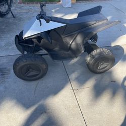 Tesla Cyberquad 