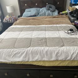 Queen Bed frame No Box Spring Needed/Dresser