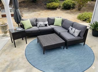 Modern Grey Patio Set with Ottoman