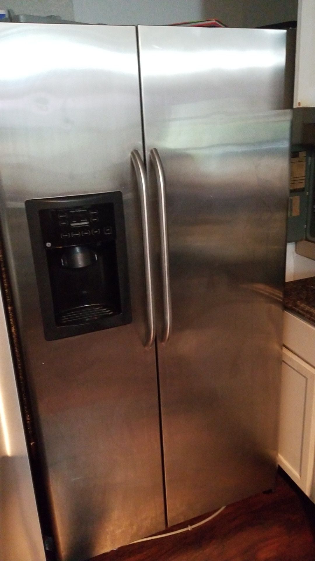 Good condition 150 or best offer I changed all my kitchen appliances