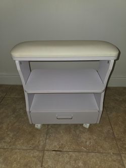 Mesa auxiliar de pedicure