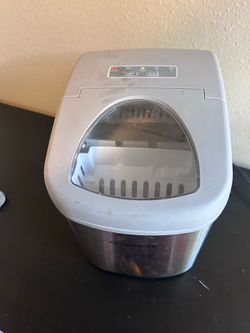 Frigidaire Countertop Ice Maker - Stainless Steel - Works Perfect