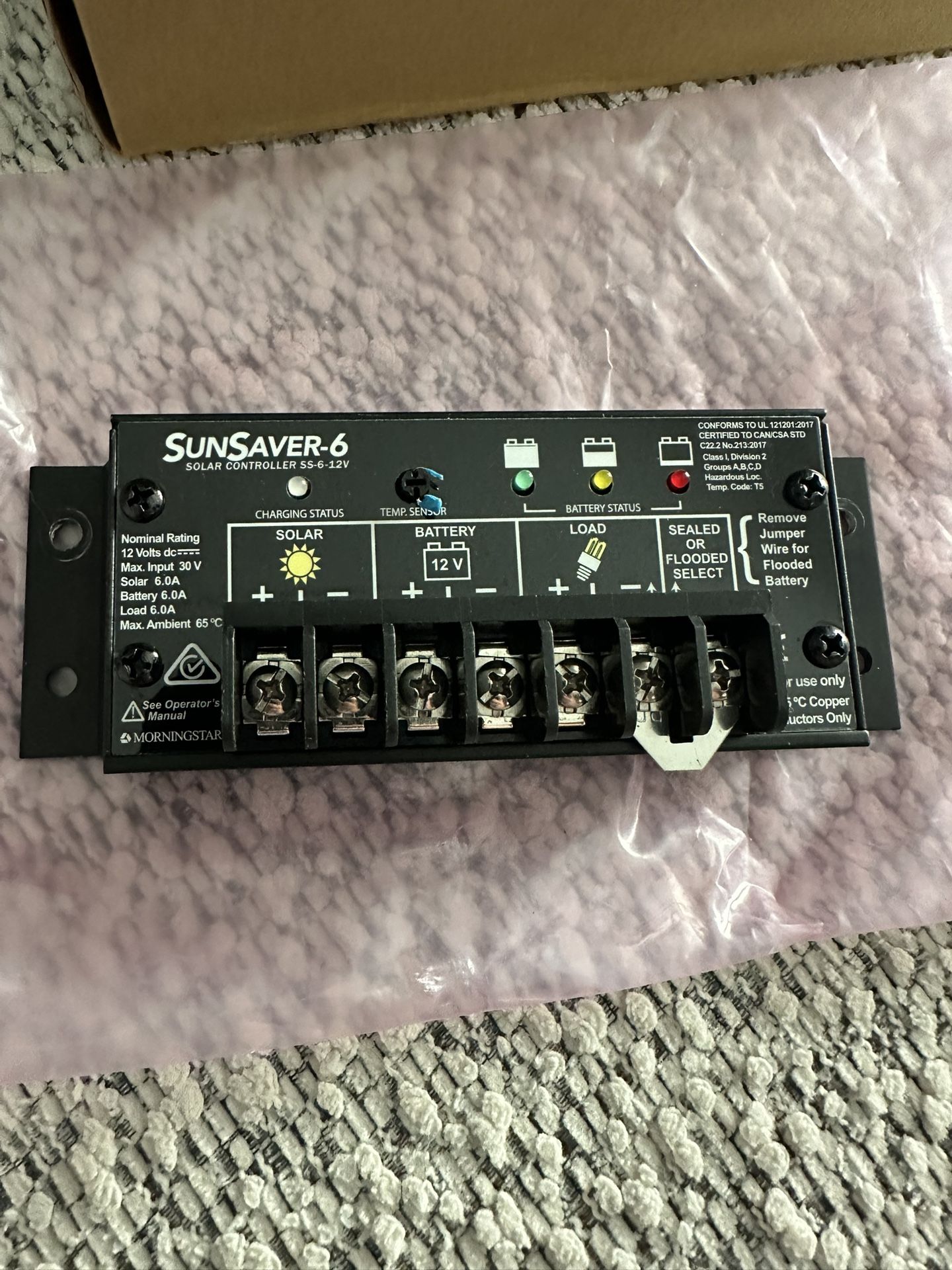 NEW Sunsaver-6