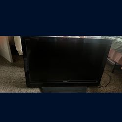 FREE - 40 Inch TV