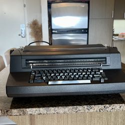   Vintage IBM Correcting Selectric III (3) Electric Typewriter Black + Supplies