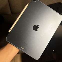 iPad Air 5th Gen UNLOCKED