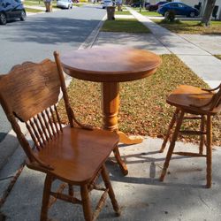 Kitchen Table and Chairs