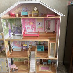 Girls Doll House 