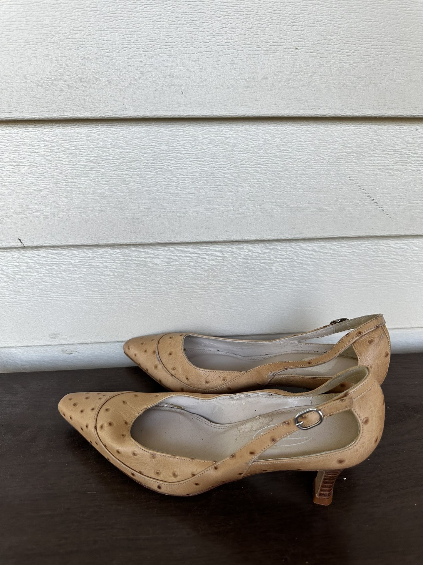 Women ostrich Genuine Leather vintage slingbacks made In Spain Heels
