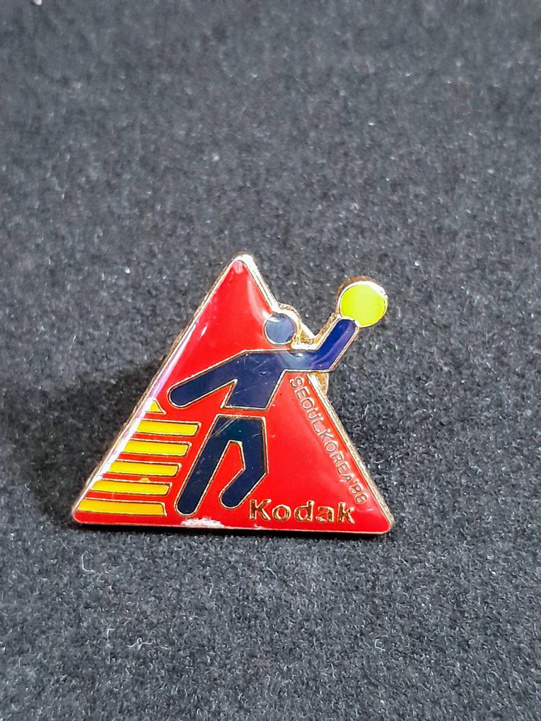 Vintage Kodak 1988 Seoul Korea Olympics Enamel Lapel Hat Pin 