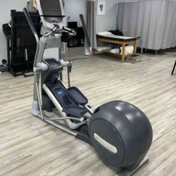 Precor EFX 885 Elliptical Crosstrainer w/ p80 Console