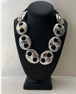 Chunky chain vintage necklace