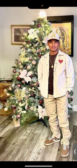 7.5 Foot Christmas Tree