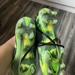 Plantom Nike Soccer Shoes 