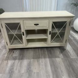 broy hill tv stand 