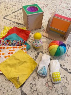Lovevery the senser Playkit