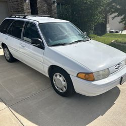 1996 Ford Escort Wagon