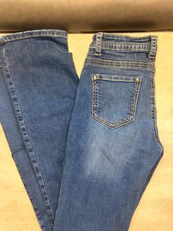Women's Mid-Wash Bootcut Jeans