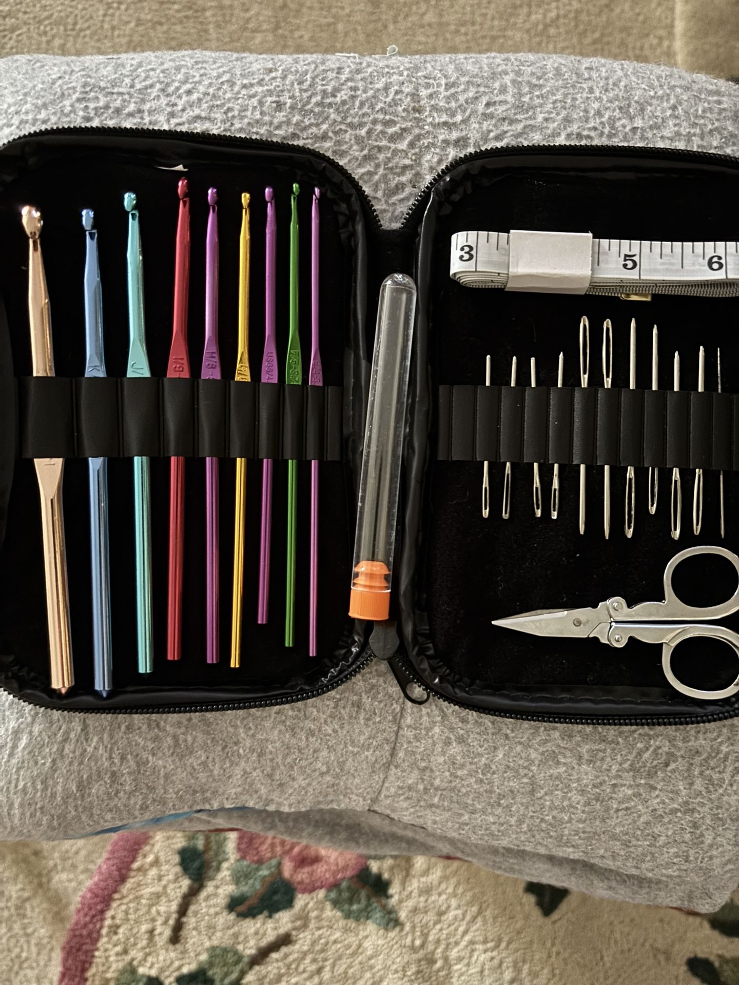 Crochet Hooks - 9 Crochet Hooks - 11 Yarn Needles