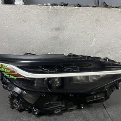 2023-2024-2025 TOYOTA BZ4X RIGHT HEADLIGHT OEM USED #9010