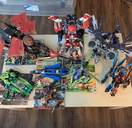 A Bunch Ninjago Lego Sets