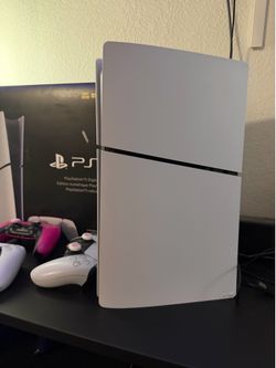 PS5 Digital Edition + 3 Controllers + Original Box