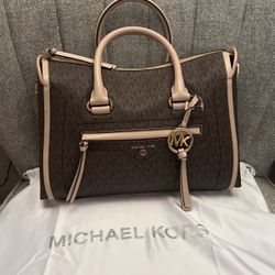 Authentic Michael Kors Purse 