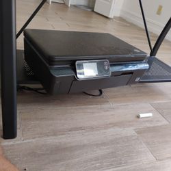 HP PHOTOSMART 5520 $40!!!!