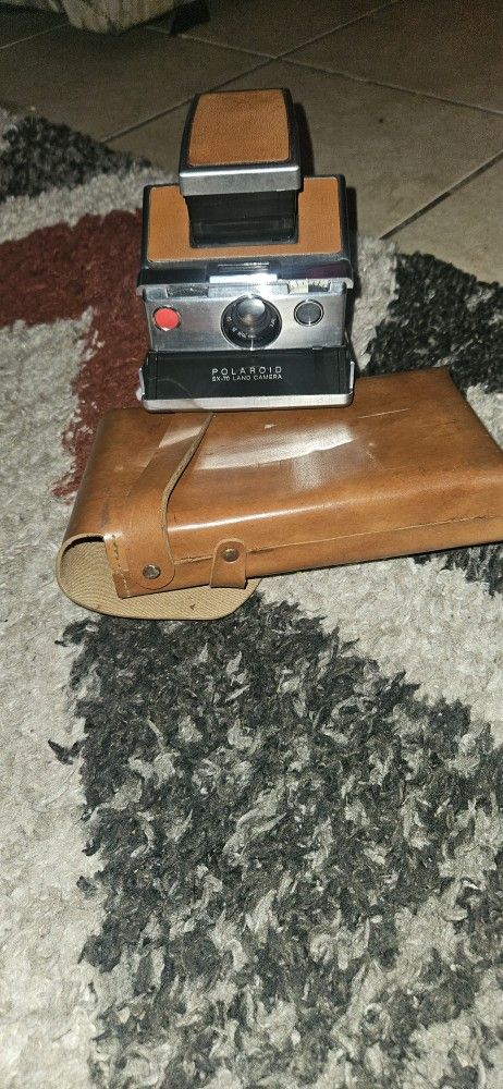 Polaroid SX-70 Land Camera