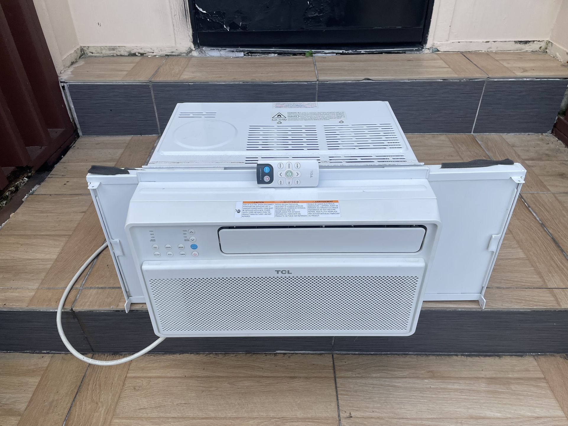 TCL Smart Window Air Conditioner 8000 btu